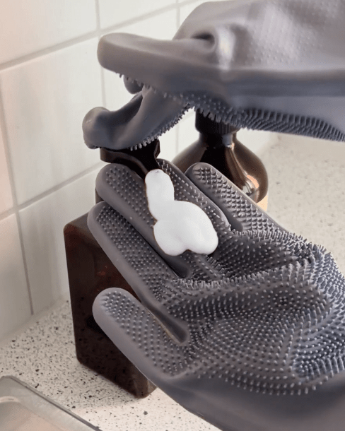 SiliconeScrub Dish Gloves - Tidy Homes